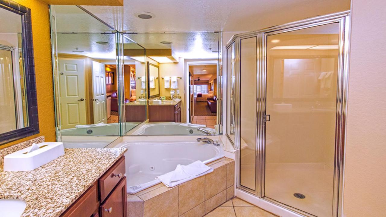 Stunning Condo Near Universal Studios Williamsburg Экстерьер фото